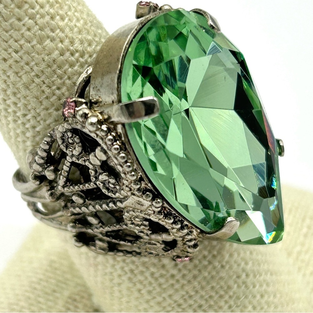 Sorrelli Crystal Green Teardrop Band Ring